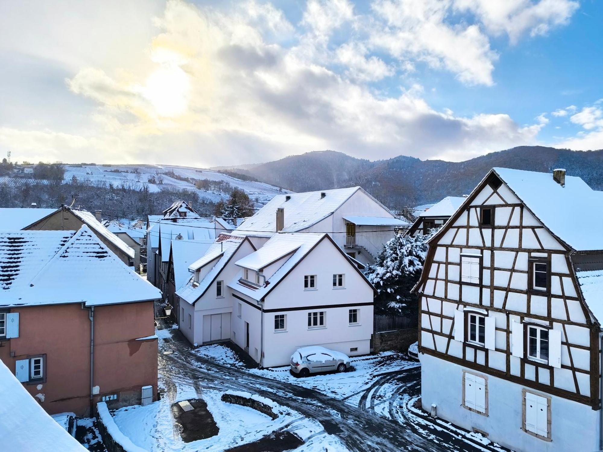 Duplex Moderne A 10 Minutes De Colmar Apartment Wintzenheim Bagian luar foto