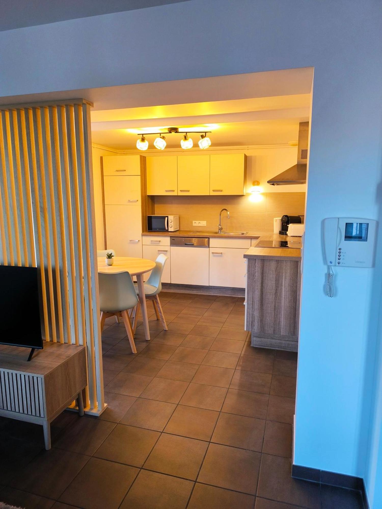 Duplex Moderne A 10 Minutes De Colmar Apartment Wintzenheim Bagian luar foto